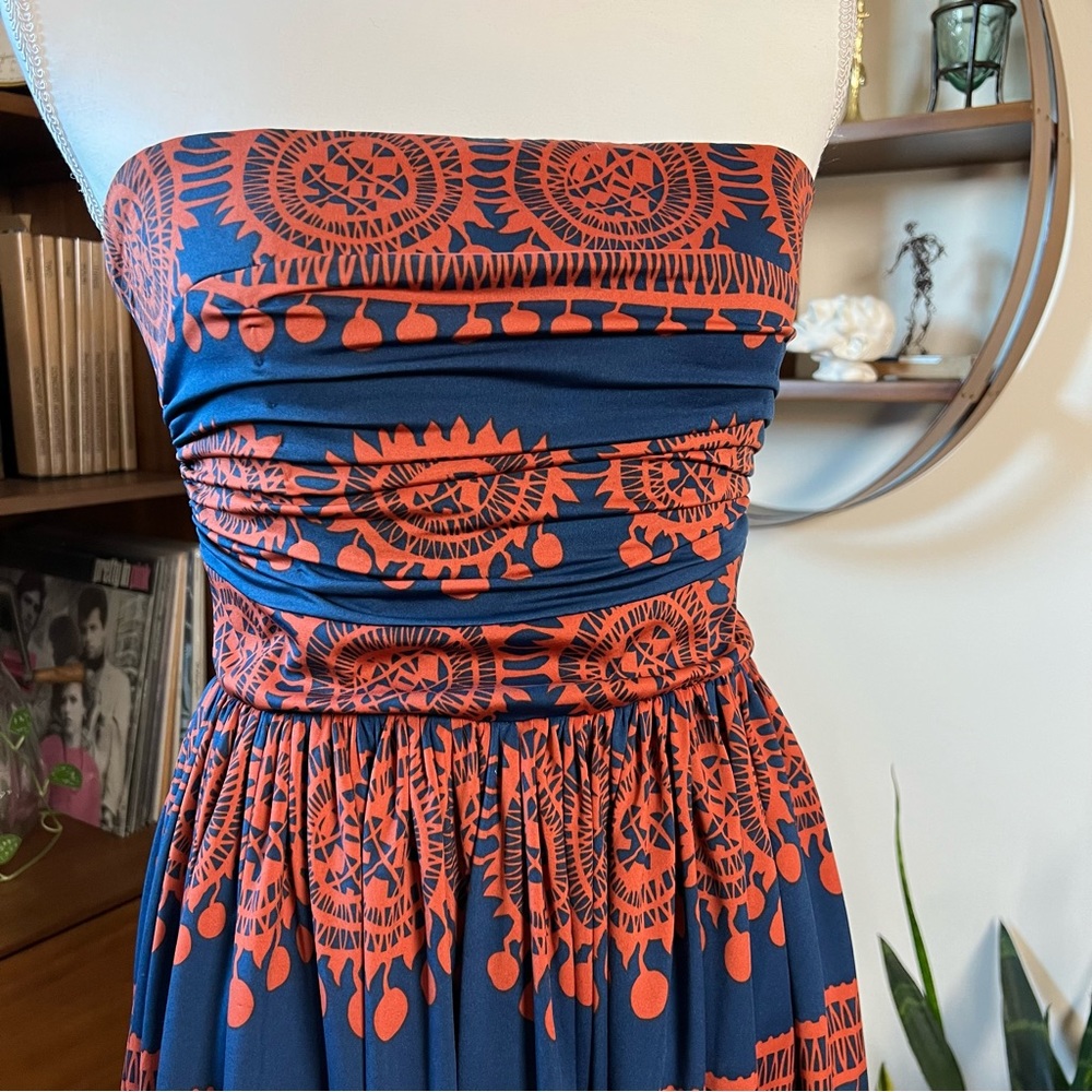 Stunning Casual Strapless! Very Complimentary On!